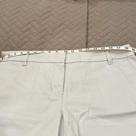 J. Crew Oyster Grey 5" Classic Chino Short/NWT/Size 14 - Picture 10 of 12